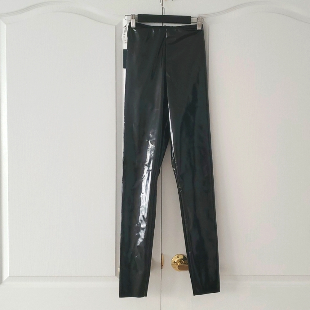 Aritzia Wilfred Free Jemma Vinyl Leggings with Lining